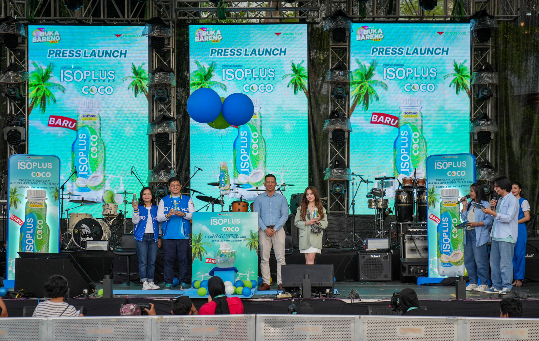 Press Launch Event ISOPUS COCO digelar di Senayan Park Jakarta dan dihadiri oleh Agatha Chelsea, Brand Ambassador ISOPLUS serta dr. Yohan Samudra, SpGK, AIFO-K, Sport & Clinical Nutritionist Jakarta, 06 Jan 2020 - Yayasan Wings Peduli Kasih meringankan beban para pengungsi korban banjir Jabodetabek yang terjadi pada awal tahun 2020